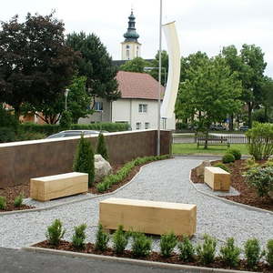 Vorplatzgestaltung Frühjahr 2011