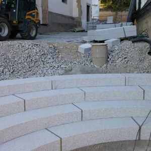 Die neue Kirchenstiege entsteht