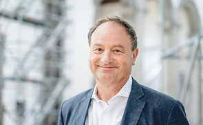 Rainer Maria Schießler ist Fußballfan seit seiner frühen Kindheit.