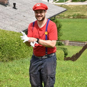 Super Mario