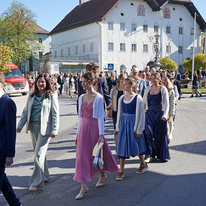 Festzug zur Kirche
