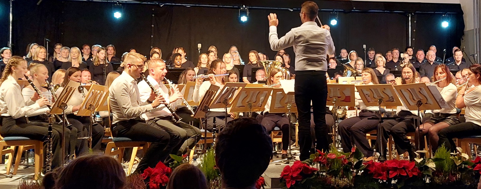 VIVA - EIN HOCH AUF DAS LEBEN: Gemeinschaftskonzert mit Cantus Volate und der Trachtenmusikkapelle St. Roman-Esternberg