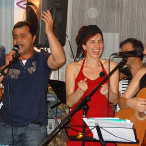 Frühlingsfest im Asylantenheim 2015