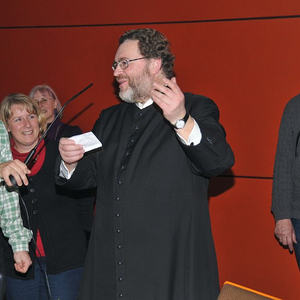 Mitarbeiter gratulieren