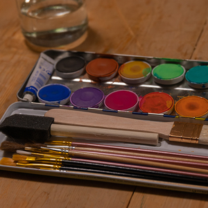 Unterschiedliche Station luden zur Beschäftigung mit dem Thema 'Friede mit mir/meinem Nächsten'