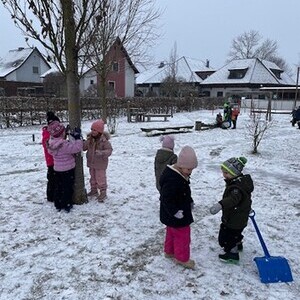 Spielen im Schnee