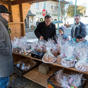 Marmor-Guglhupf beim Guglhupfsonntag in St. Marien