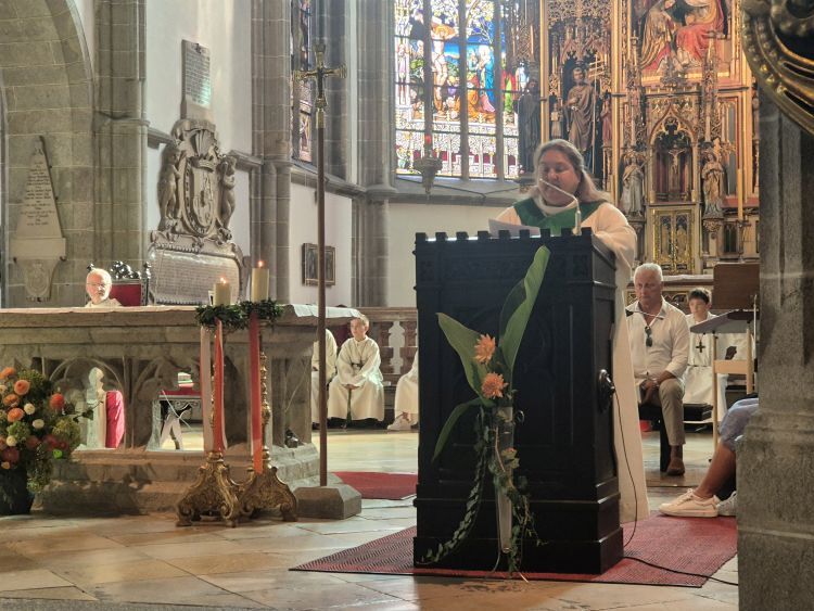 Anita Feindert - Abschied und Neubeginn / ©Bild für die Pfarrgemeinde Eferding/Ingrid Neundlinger