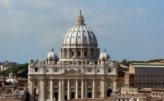 Petersdom in Rom, gesehen vom Dach der Engelsburg. © Wolfgang Stuck/de.wikipedia.org