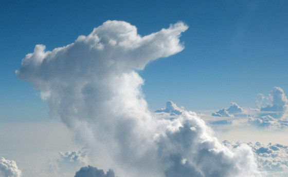 Wolke am Himmel in Engelsform