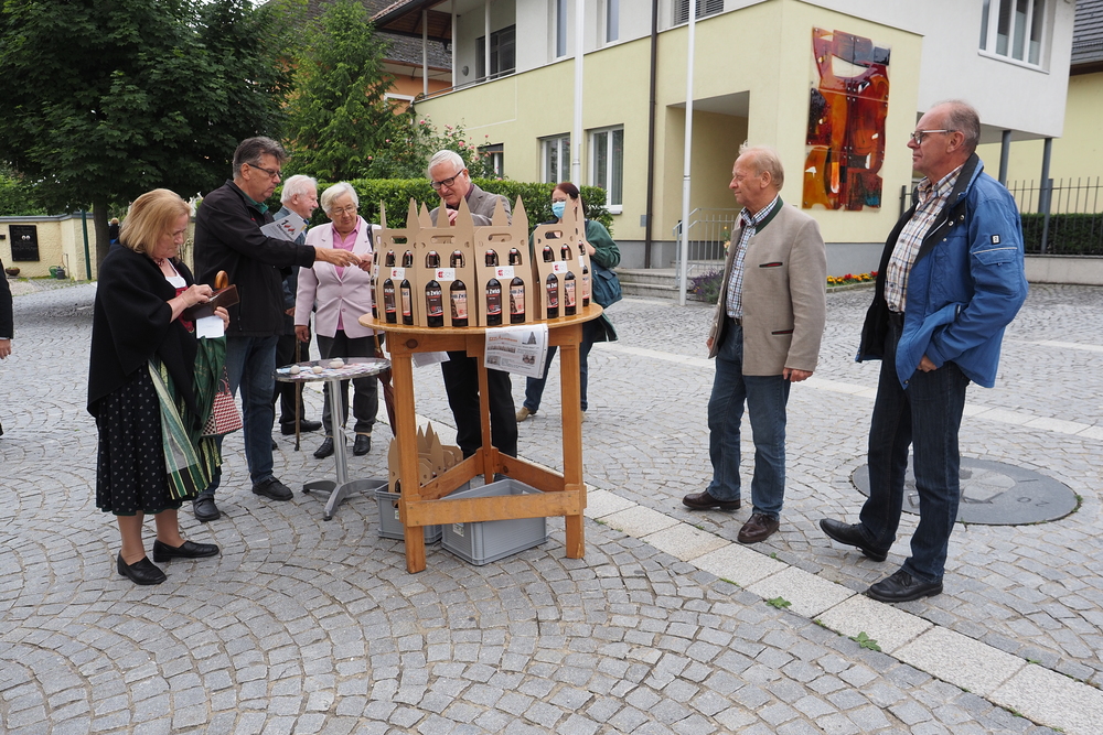 Bierverkauf in Krenglbach am Vatertag