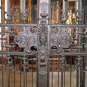  Anna-Kapelle: Detail aus dem Eisengitter