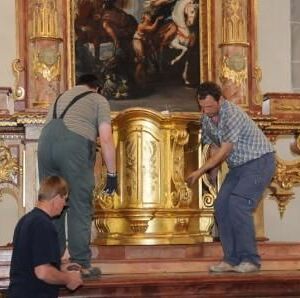 Ausräumen und Mauerwerksarbeiten, Boden