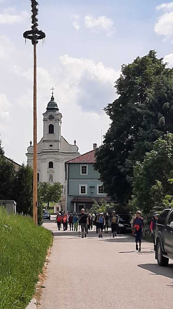 Fußwallfahrt nach Göttweig / © Berta Stadler Christi Himmelfahrt - 9.-11.5.2024