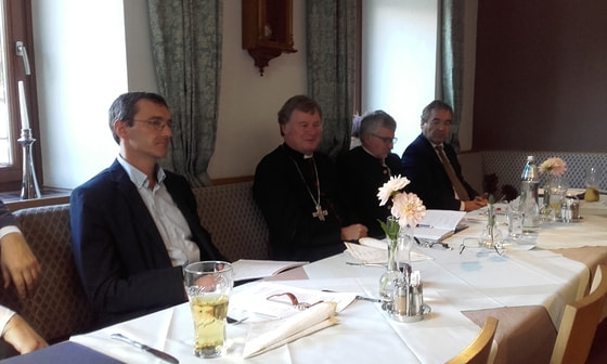 Bischof Scheuer trifft Bürgermeister und Wirtschaftstreibende