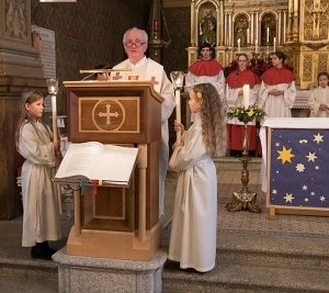 Ministrantenaufnahme und Danke an Albert Pesendorfer