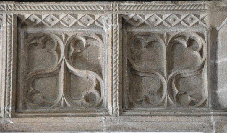 Brüstungsfelder der Empore