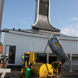 Neugestalteter Kirchenplatz 
