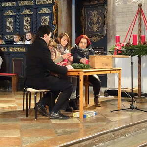 Erklärungen und Fragen ...                         