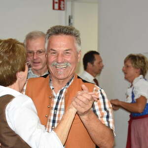 Gute Stimmung beim Ottnanger Pfarrball im Pfarrzentrum St. Stephanus