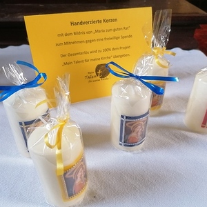 Kerzen für die Kirchenrenovierung