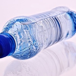 1/2l Mineralwasser