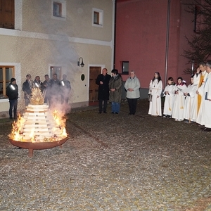 Entzündung des Osterfeuers                    