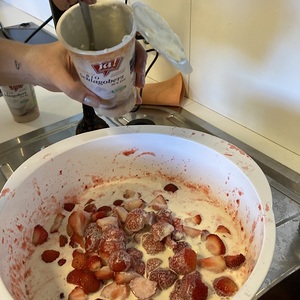 mit Schlagobers verfeinern