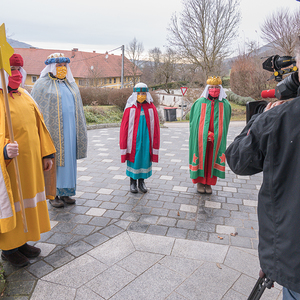 ORF Dreh für 'Oberösterreich heute' mit Familie Vorauer als Sternsingergruppe