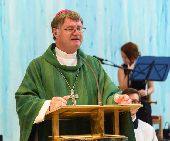 Bischof Scheuer bei seiner Predigt. / © Diözese Linz / Haijes Bischof Scheuer bei seiner Predigt.