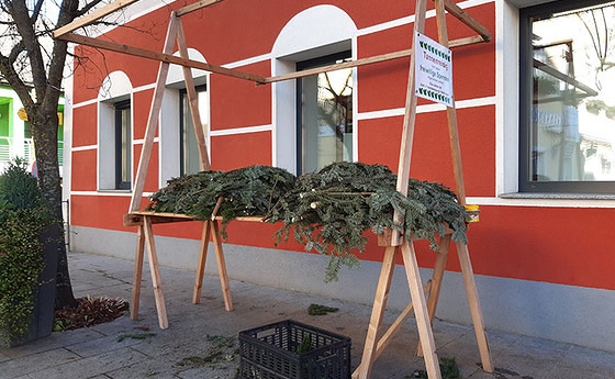 Tannenreisigstand der KFB