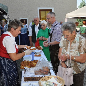 anschließend  Frühschoppen