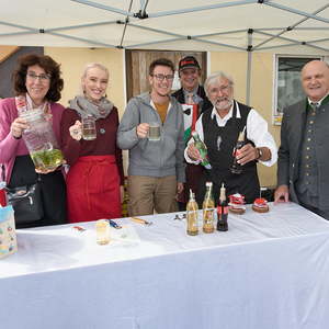 900 Jahre sind vergangen, seitdem die Kirchdorfer Kirche geweiht wurde. Mit einem großen Pfarrfest und Erntedank fanden die Jubiläumsfeiern ihren Höhepunkt und Abschluss.