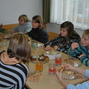 Vorstellung der neuen Ministrantinnen und Ministranten