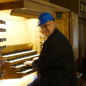 Domorganist Wolfgang Kreuzhuber ist für jeden Spaß zu haben ...