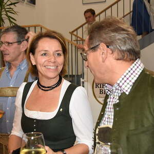 Gute Stimmung beim Ottnanger Pfarrball im Pfarrzentrum St. Stephanus