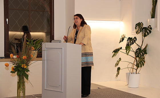 Pastoralamtsdirektorin Mag.a Gabriele Eder-Cakl gratulierte / © Klaus Mader Pastoralamtsdirektorin Mag.a Gabriele Eder-Cakl gratulierte