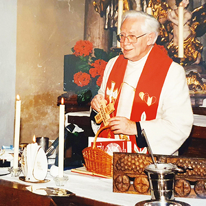 1994: Pfarrer Josef Holzmann