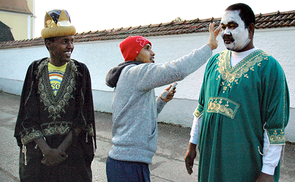Wenn sich Sternsinger weiß schminken