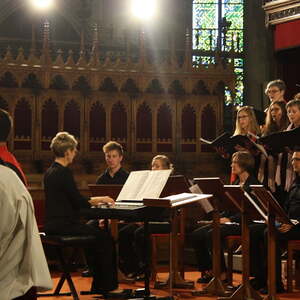 Der Hartkirchner Chor 'cantus toccare' bei der Vesper im Linzer Mariendom
