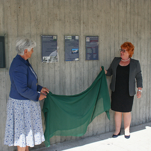 Enthüllung von drei Gedenktafeln