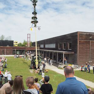 OLYMPUS DIGITAL CAMERA         