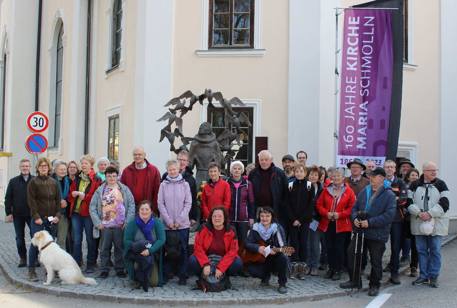beim Friedensdenkmal