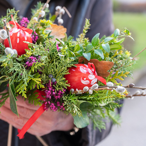 Palmbuschen, die von Weinzierler Frauen f?r den Ostermarkt gebunden wurden