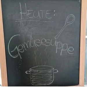 Heute gibt's Gemüsesuppe