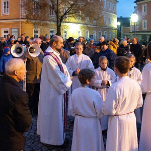 Adventkranz 2013 Pfarre Peuerbach