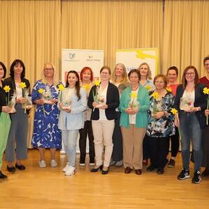 Die Absolvent:innen bei der Ausbildungsabschluss-Feier für Bibliothekar:innen