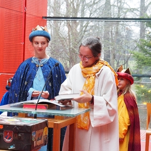 OLYMPUS DIGITAL CAMERA         