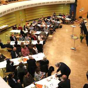 Ca. 80 MitarbeiterInnen folgten der Einladung