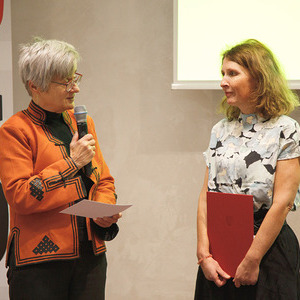 Moderatorin Monika Aistleitner und Leiterin der Bibliothek Reichenthal, Susi Poscher